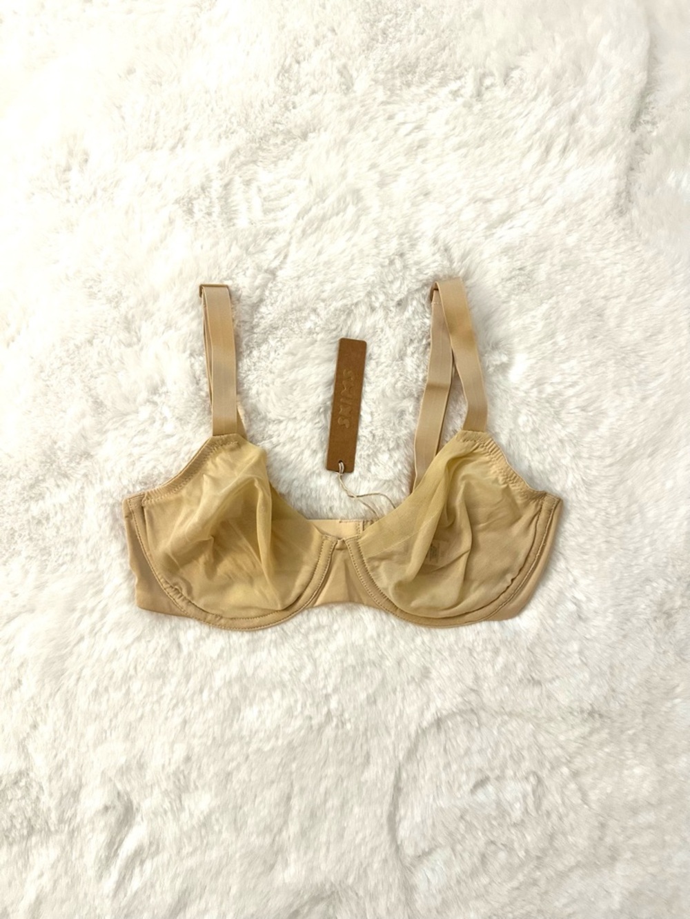 New SKIMS No Show Molded Unlined Demi Bra Women’s Size 32C Sand Color